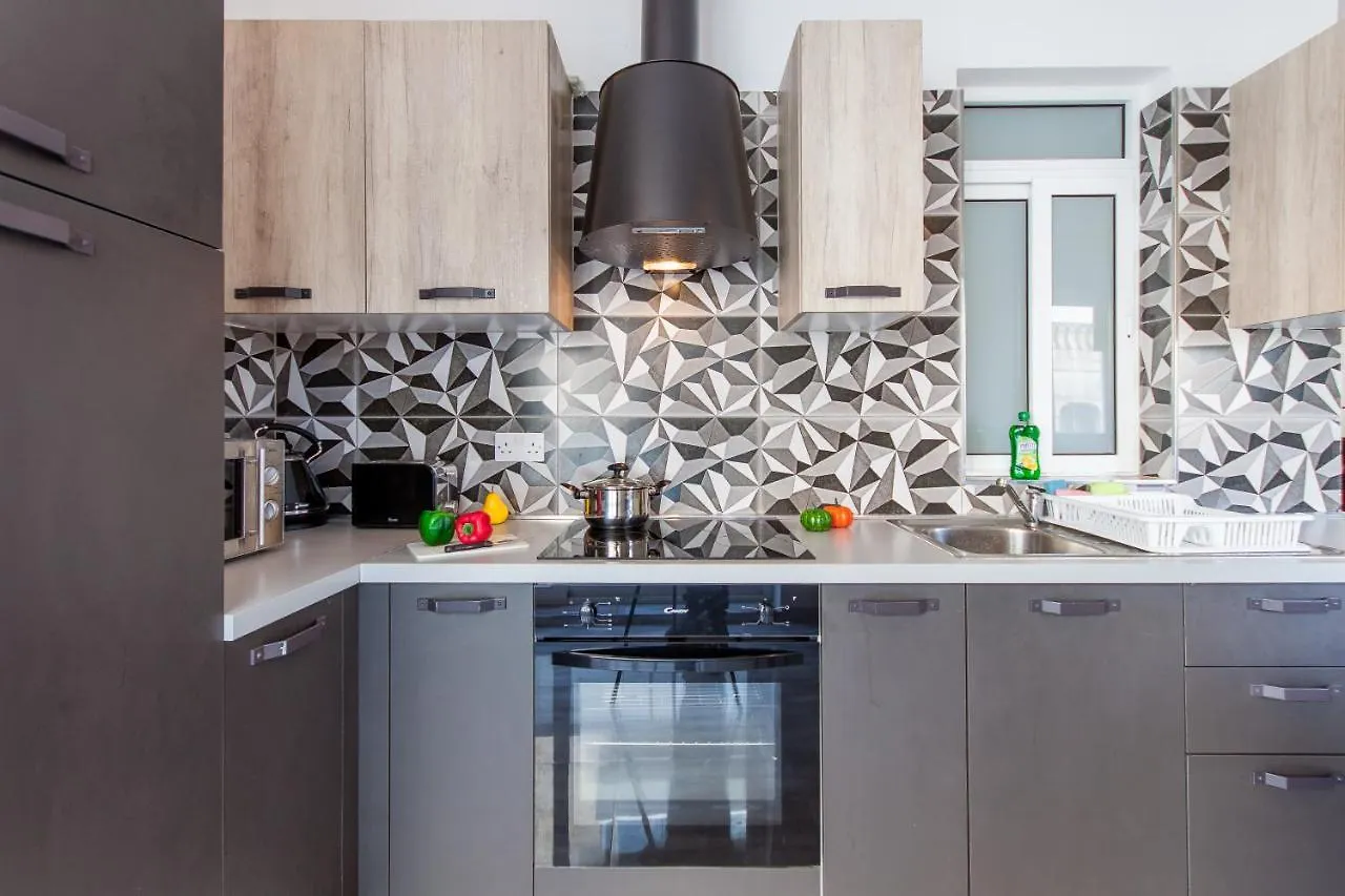 Kalkara - Modern 2 Bedrooms Apt Nb 3 - Happy Rentals 0*,  Malta