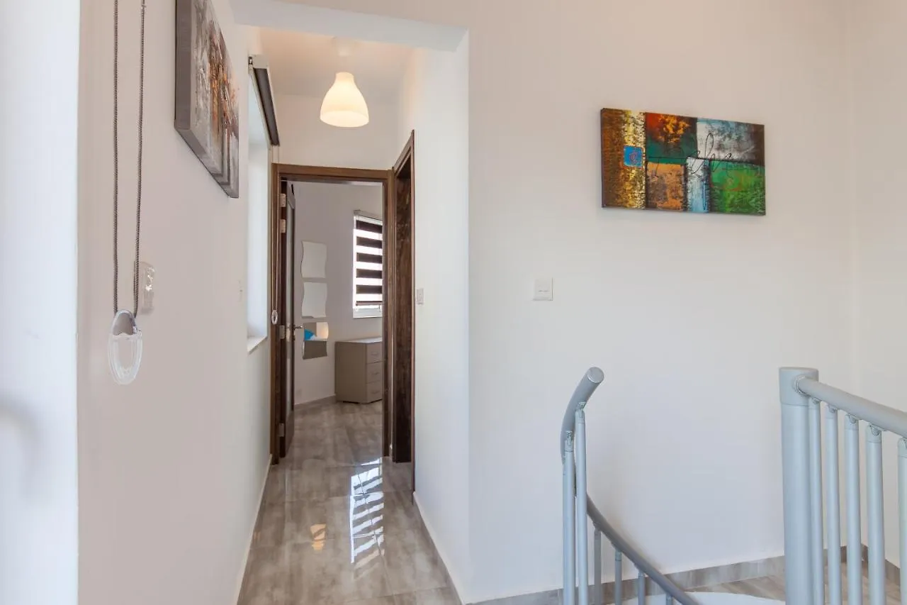Apartment Kalkara - Modern 2 Bedrooms Apt Nb 3 - Happy Rentals Malta