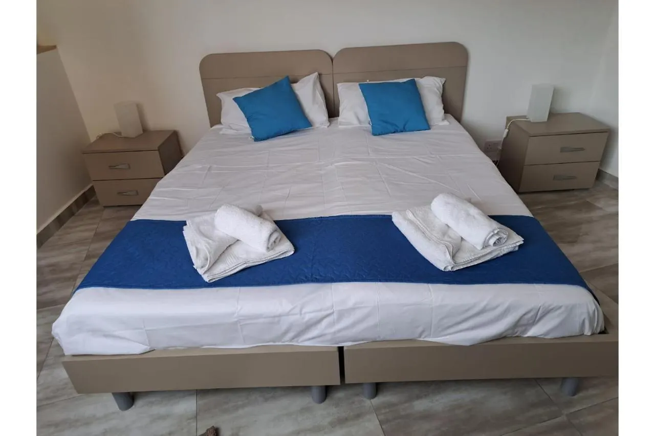Kalkara - Modern 2 Bedrooms Apt Nb 3 - Happy Rentals